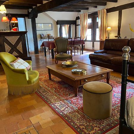 La Maison Rouge Шинон Экстерьер фото